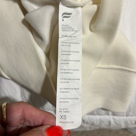 NWT Fabletics women’s size xs off white sweatshirt with side pockets. - Picture 4 of 5